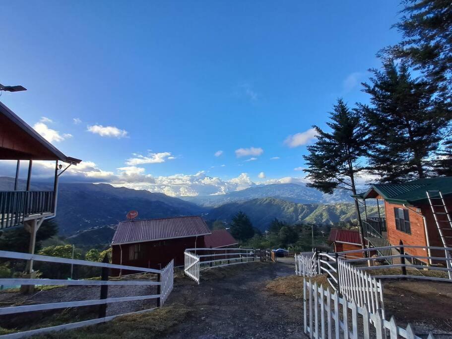 فيلا Cabana Duende Oscuro - Paradise In The Mountains! San Pablo  المظهر الخارجي الصورة